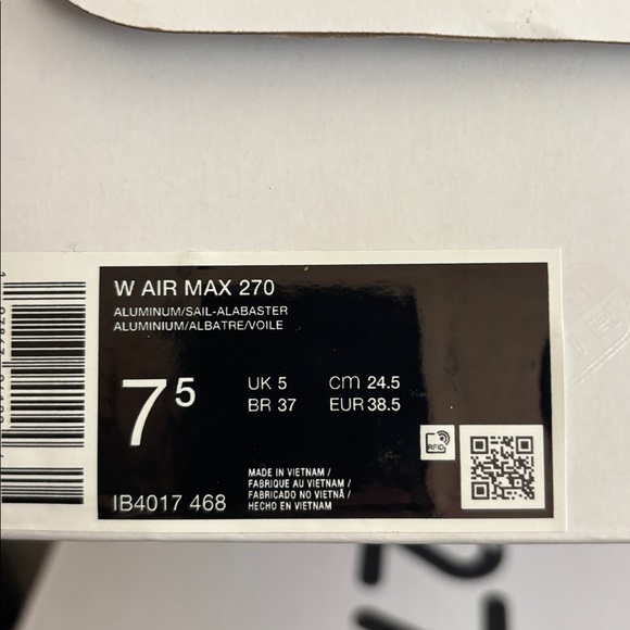 Nike Air Max 270 Women’s Sneakers in Size 7 - Picture 10 of 12